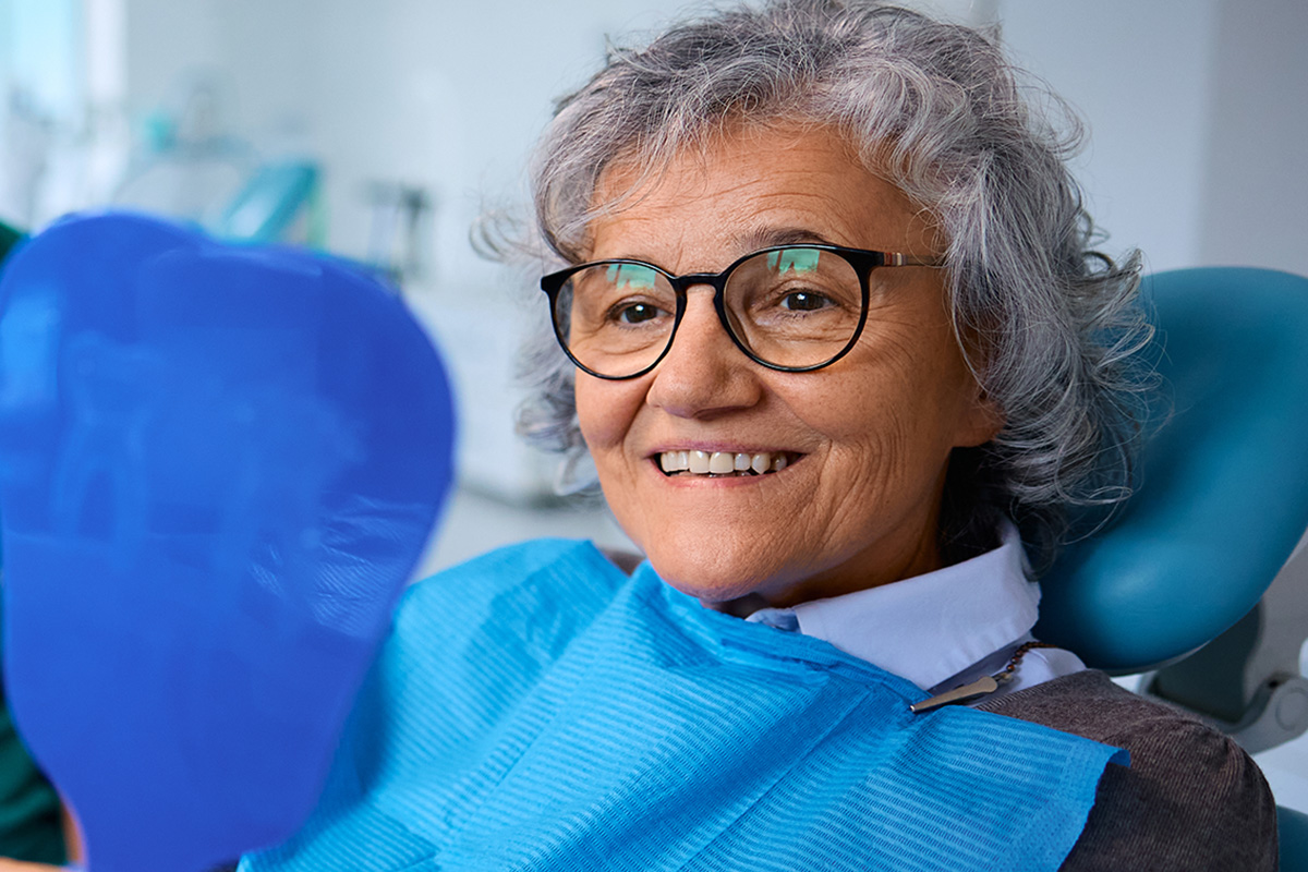 Implants dentals a partir dels 60: si, és pot (i s’ha de fer)