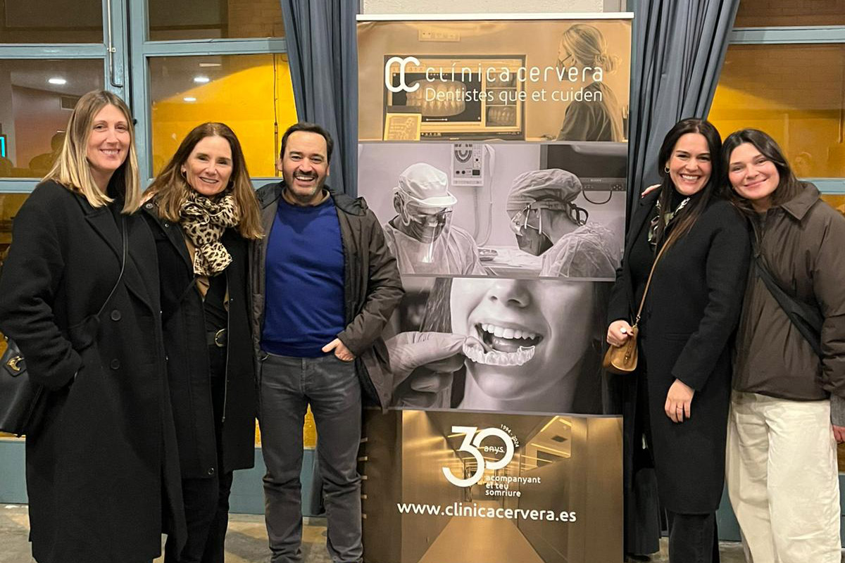 A Clínica Cervera continuem apostant pel teatre i per les bones rialles