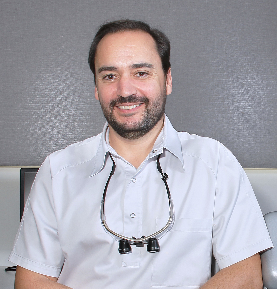 Dr Cervera els implants dentals necessiten la mateixa atencio que les dents naturals