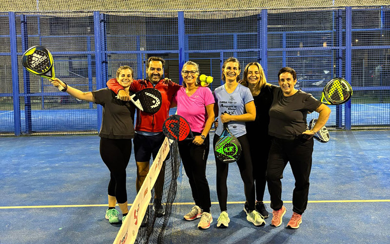 Torneig de padel a Clínica Cervera esport equip i benestar