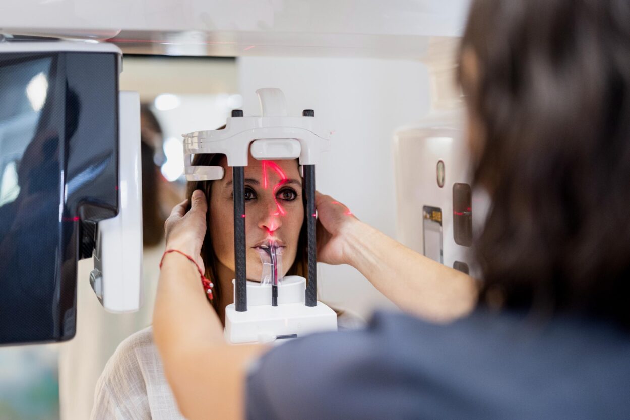 Pacient fent-se un tractament a la clínica
